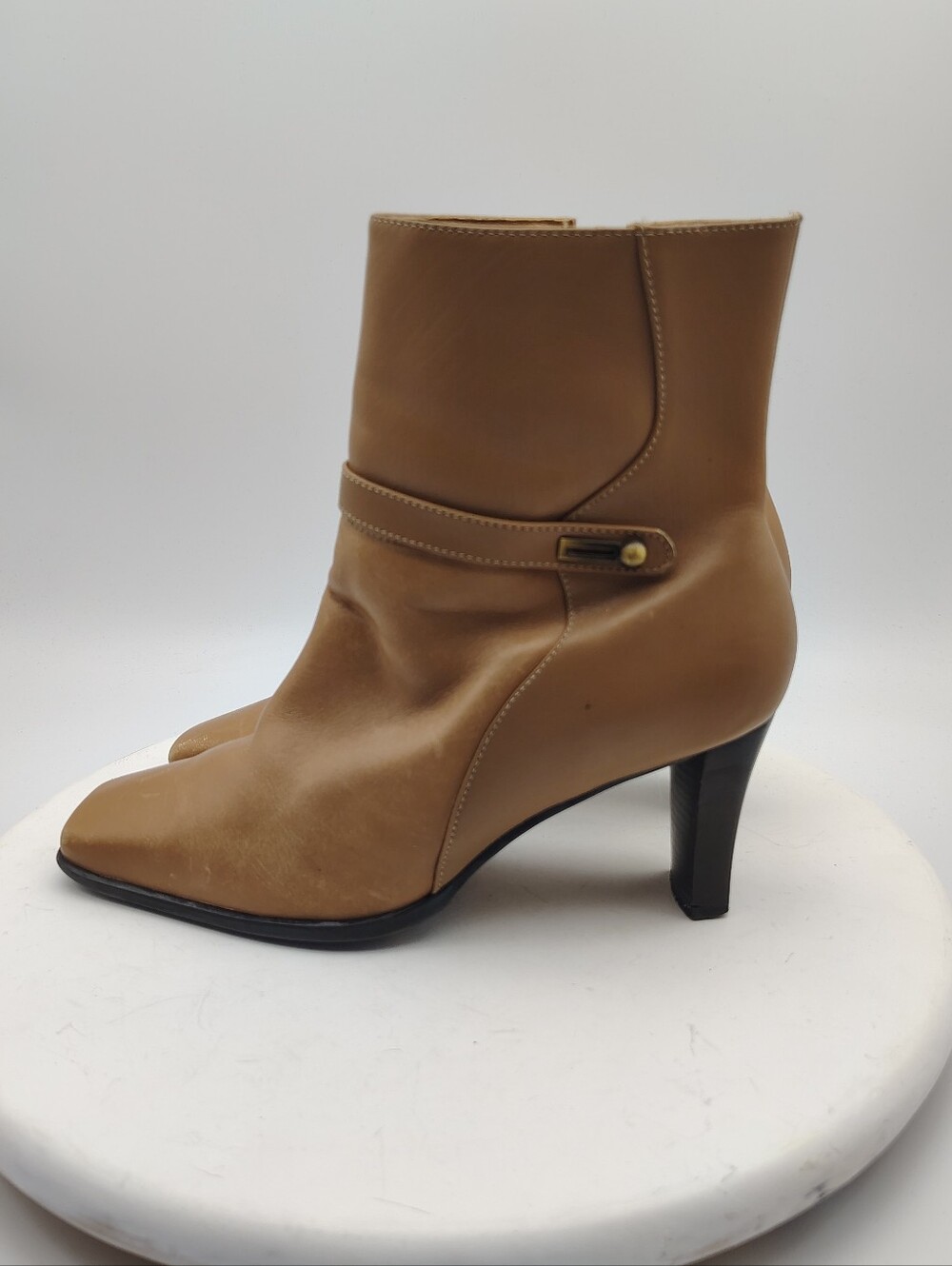 Women's Leather Tan Ankle Boot with Mid Heel Size 7.5 - Picture 3 of 15
